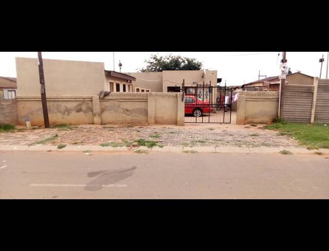 4 BEDROOM HOUSE FOR SALE IN BUHLE PARK